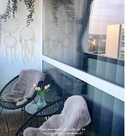 2 - Design Apartment