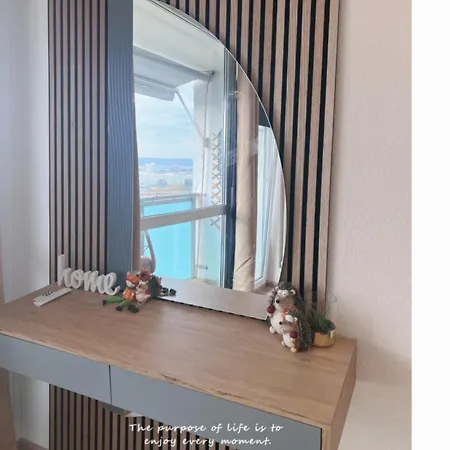 2 - Design Apartment